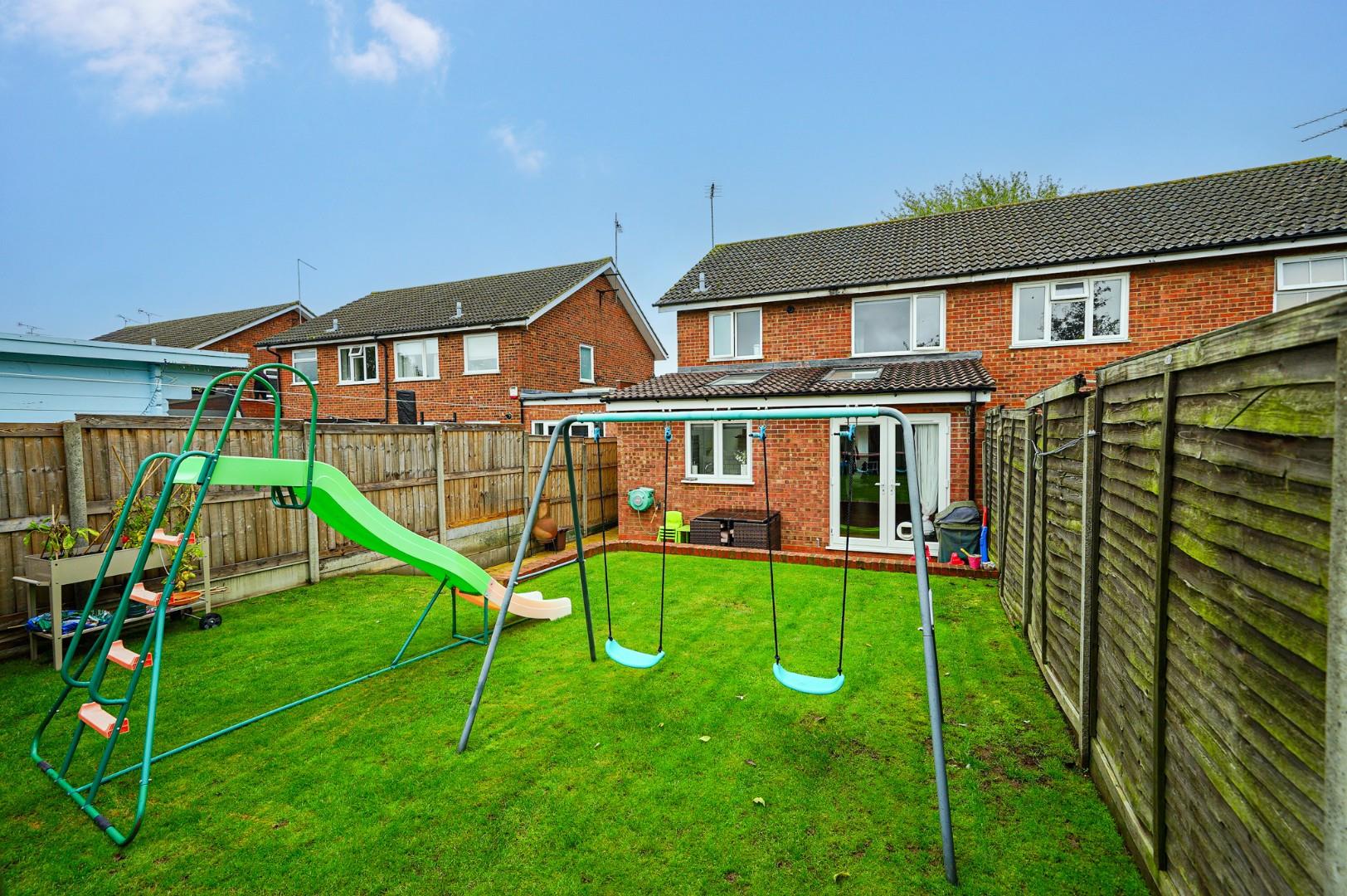 Orion Way, Leighton Buzzard Quarters Estate Agents